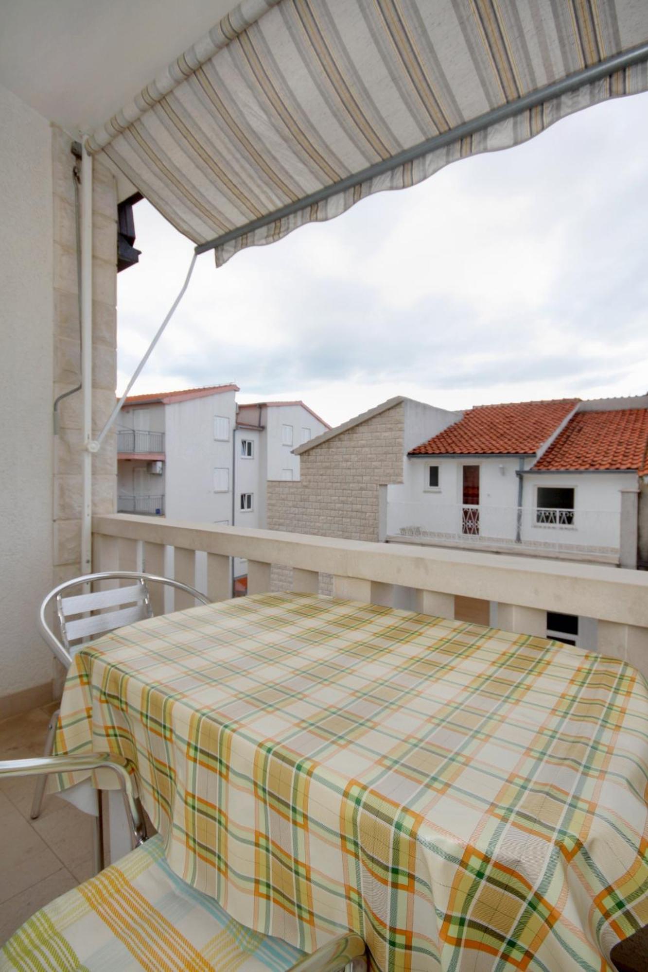 Apartments By The Sea Duce, Omis - 5973 Экстерьер фото