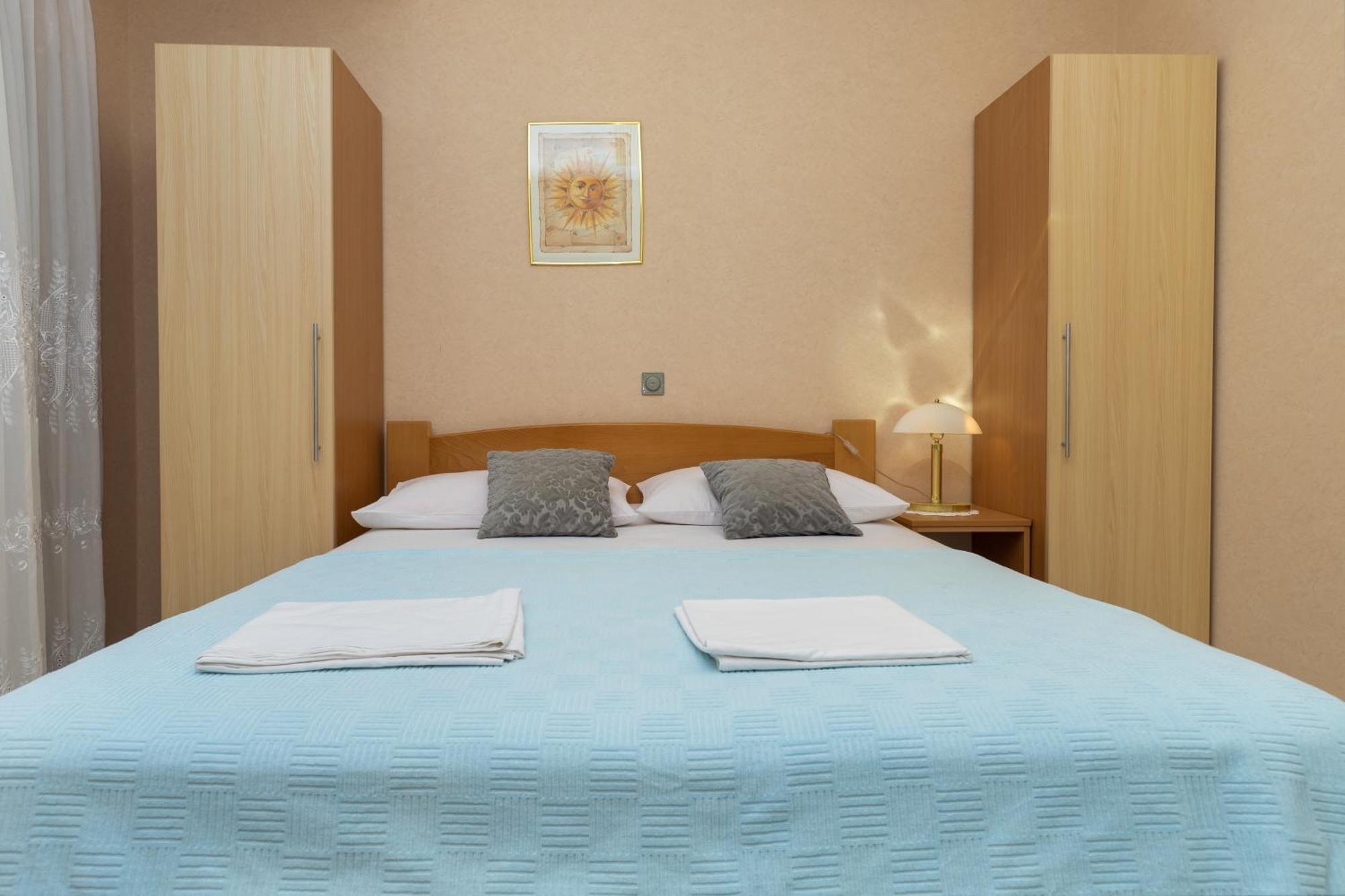 Apartments By The Sea Duce, Omis - 5973 Номер фото